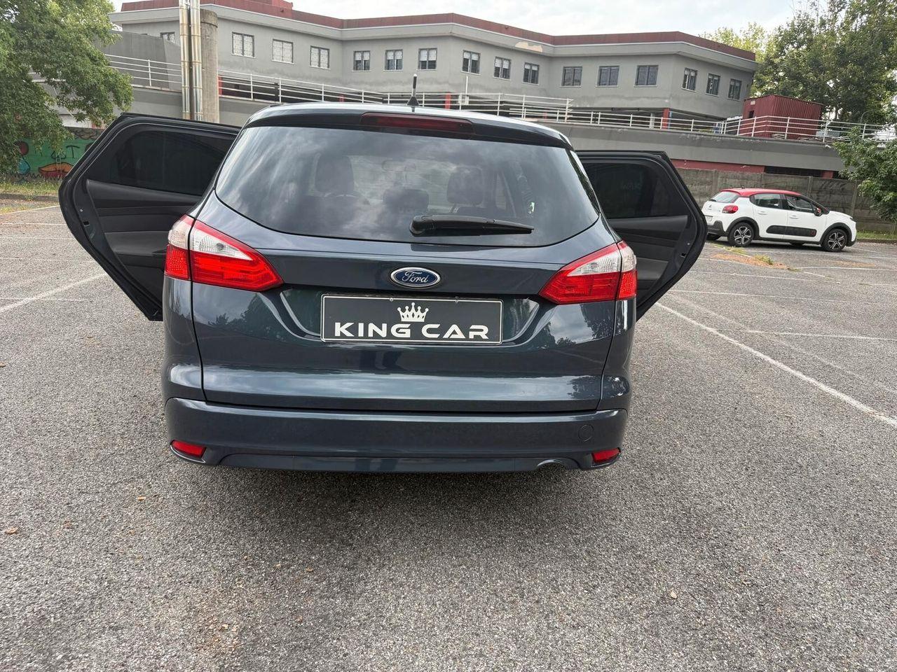 Ford Focus 2014 — photo 8