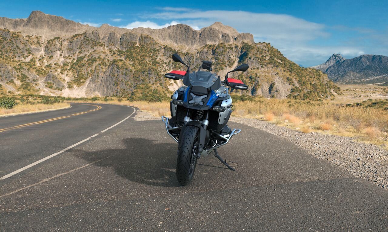 Fahrzeugabbildung BMW R 1300 GS Adventure Trophy ASA 3 Pakete Fahrzeug
