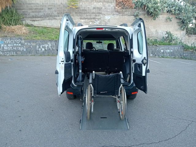 Dacia Dokker Pianale ribassato con rampa disabil