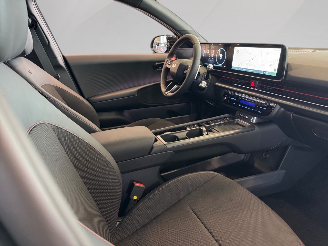Fahrzeugabbildung Hyundai IONIQ 6 N Line Elektro 84 kWh *CARPLAY*NAVI*SHZ*