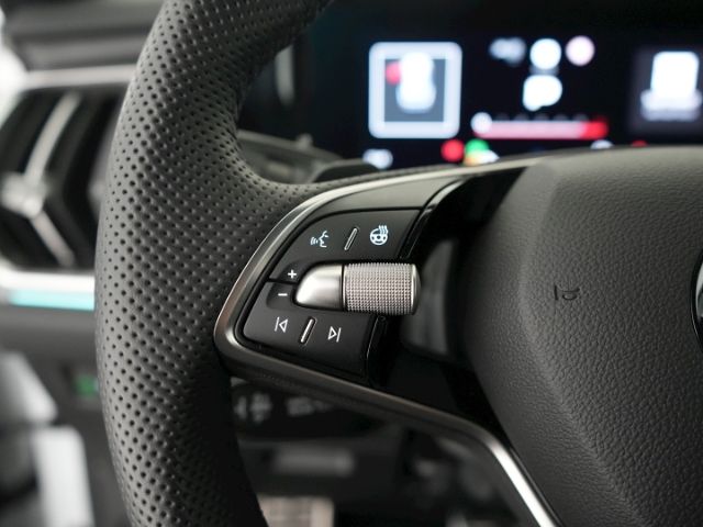 Kodiaq SPORTLINE TDI DSG+AHK+NAVI+RÜCKFAHRKAMERA