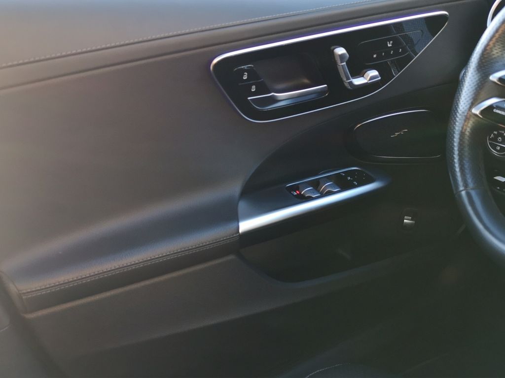 MERCEDES-BENZ C-Class 2023