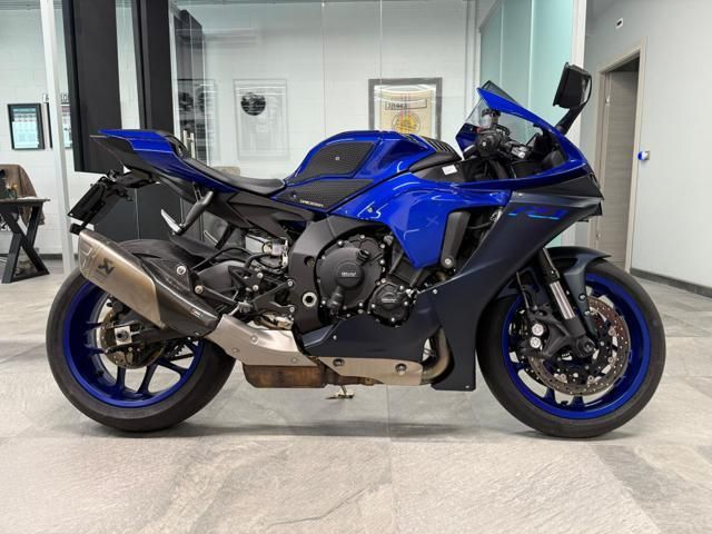 Yamaha YAMAHA YZF R1 AKRAPOVIC*PROMO*