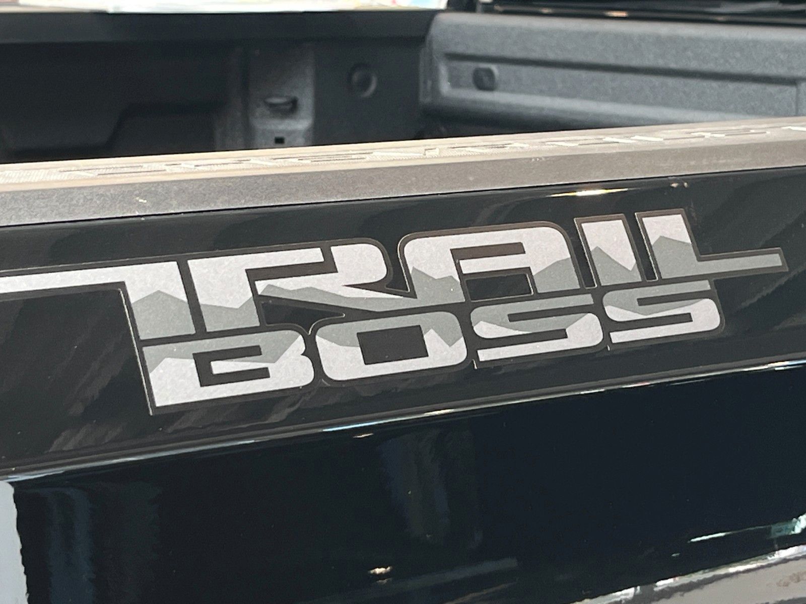 Fahrzeugabbildung Chevrolet Silverado Trail Boss 6.2 V8 LPG