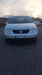 Volkswagen Touran 1.6 FSI Automatik 6-Gang 76000 TÜV neu  - Volkswagen Touran: Fsi