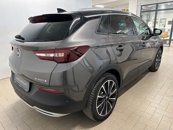 Opel Grandland X 1.6 Hybrid4 Plug-in aut. AWD imagem 3