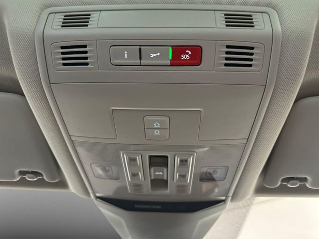 T-Roc 1.5 TSI DSG STYLE IQ.LIGHT+NAV+KAMERA+PANO