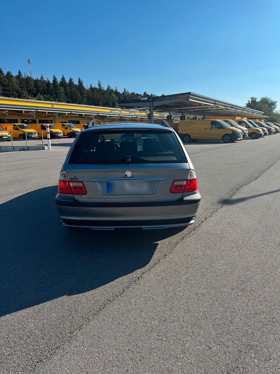 BMW 318 2004 — engine 143 HP (105kW)