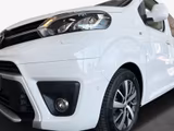 Toyota Proace 2.0- L2 (9-Si. + AHK)  Verso Shuttle / Nu - Toyota 9-Sitzer