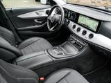 Mercedes-Benz E 200 T AVANTGARDE|DISTR|MBUX|SHZ|360°|AHK|LM - gebrauchte Mercedes-Benz E 200 aus dem Jahr 2022