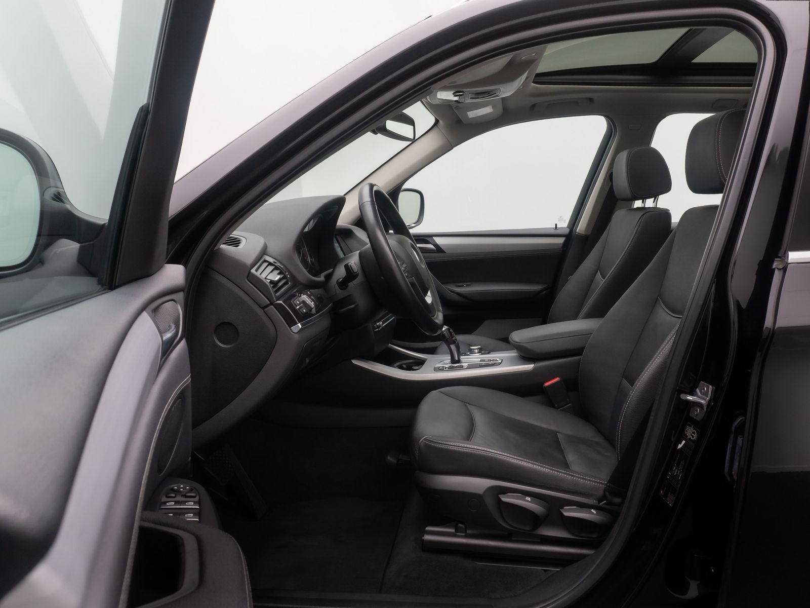 Fahrzeugabbildung BMW X3 xD20d xLine Kamera HiFi Panorama NaviPr Leder