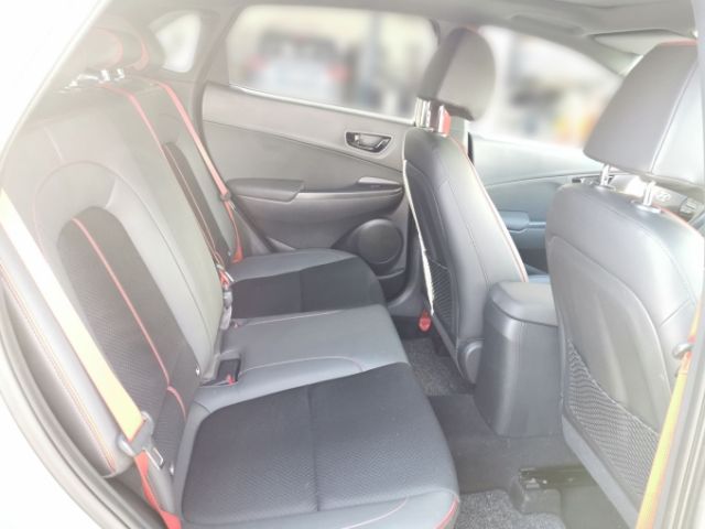 Fahrzeugabbildung Hyundai KONA Style 4WD 1.6 T-GDI Navi AHK Teilleder SHZ