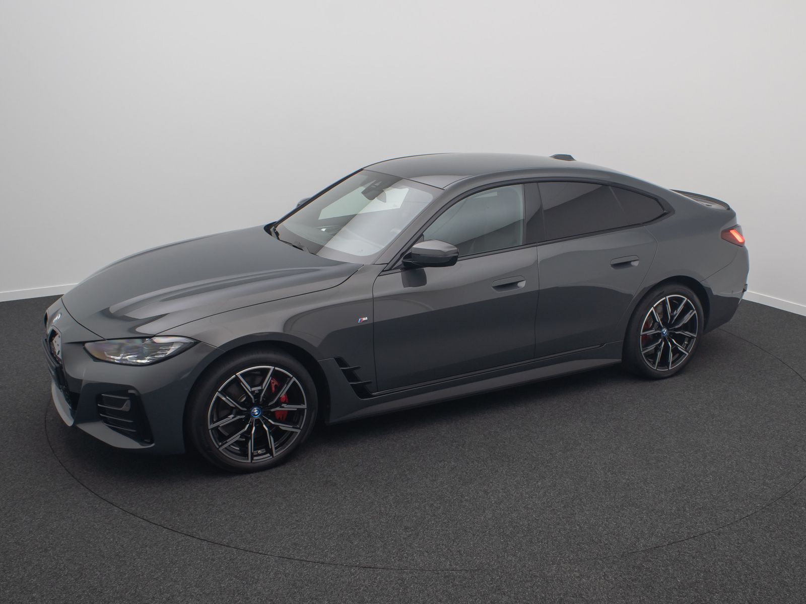 Fahrzeugabbildung BMW i4 eD35 M Sport GC Kamera DAB Widscreen 19Zoll