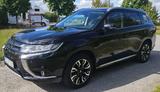 Mitsubishi Outlander PHEV Top 4WD Plug in ... - Mitsubishi Plug-in Hybrid Outlander aus 2017