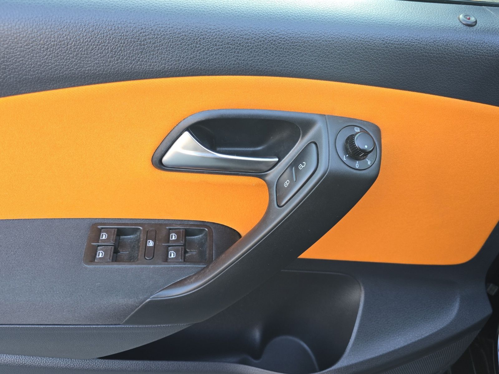 Fahrzeugabbildung Volkswagen Polo V CrossPolo
