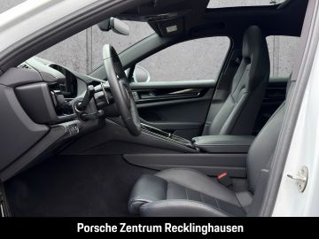 Porsche Panamera - 4