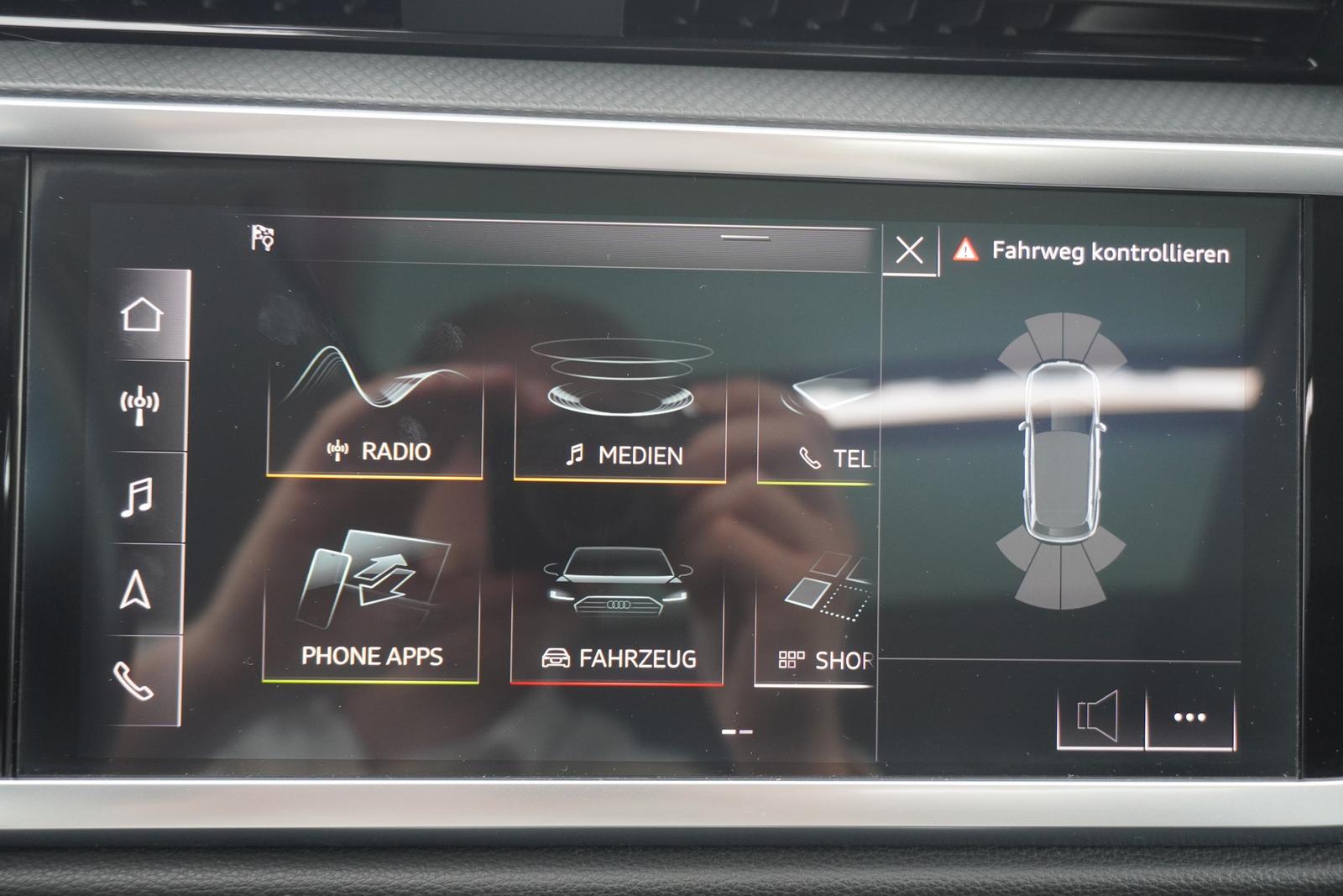Audi Q3 40 2.0 TFSI quattro basis Panorama AHK LED