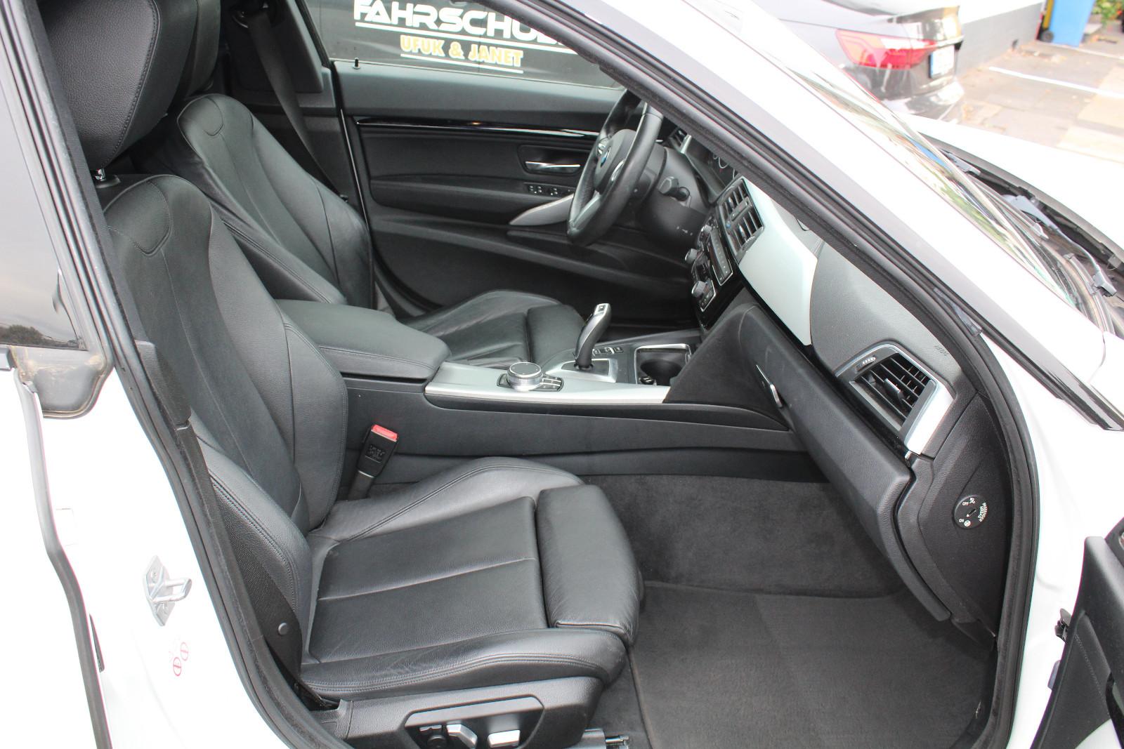 BMW 330d M-SPORTPAKET GT+PANO+KAMERA+HUD+LEDER+H&K