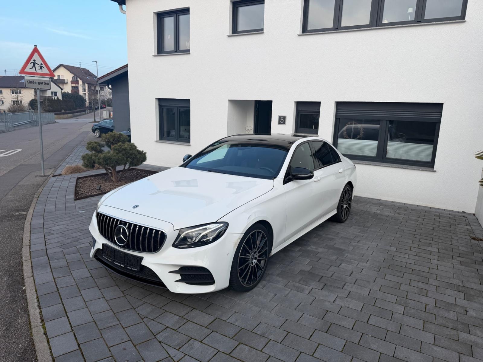 Mercedes-Benz E 250 Lim Automatik/AMG Styling Paket 1