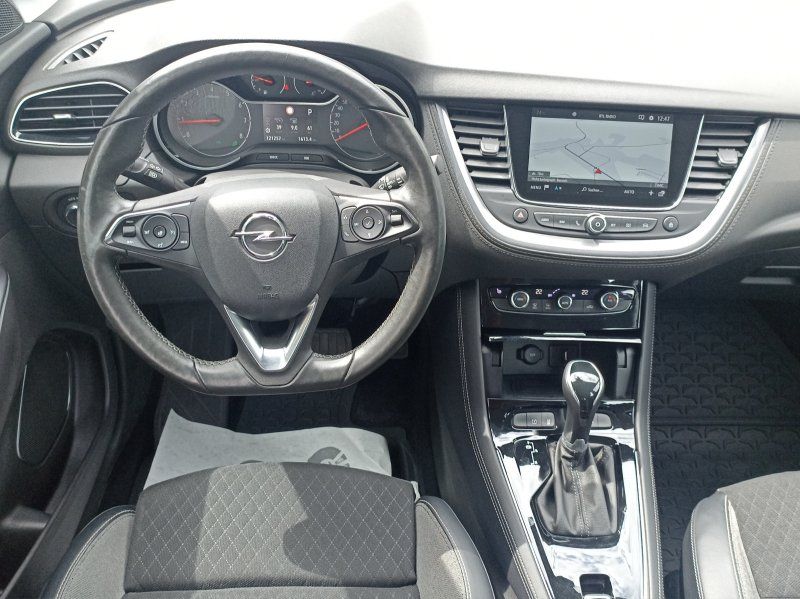Fahrzeugabbildung Opel Grandland X 1.2 Turbo Innovation Aut.