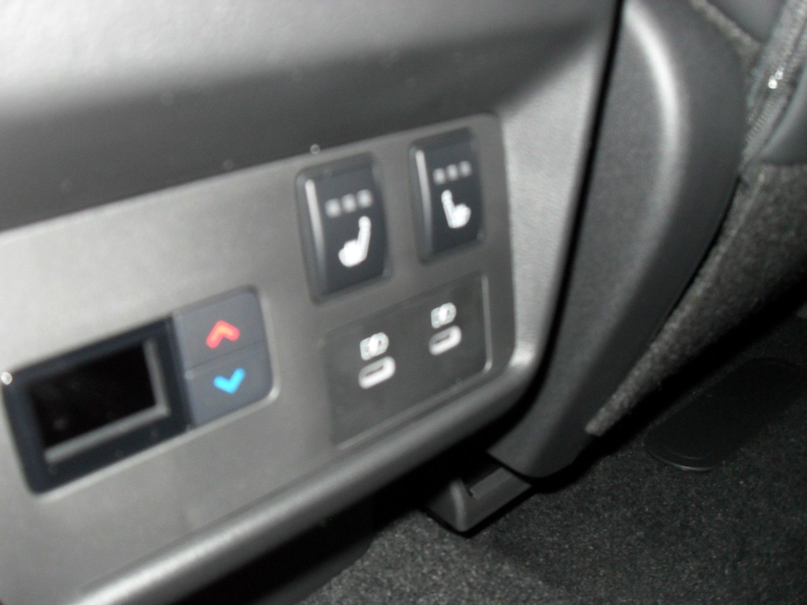 Fahrzeugabbildung Nissan X-Trail e-Power e-4orce Tekna | Head-up