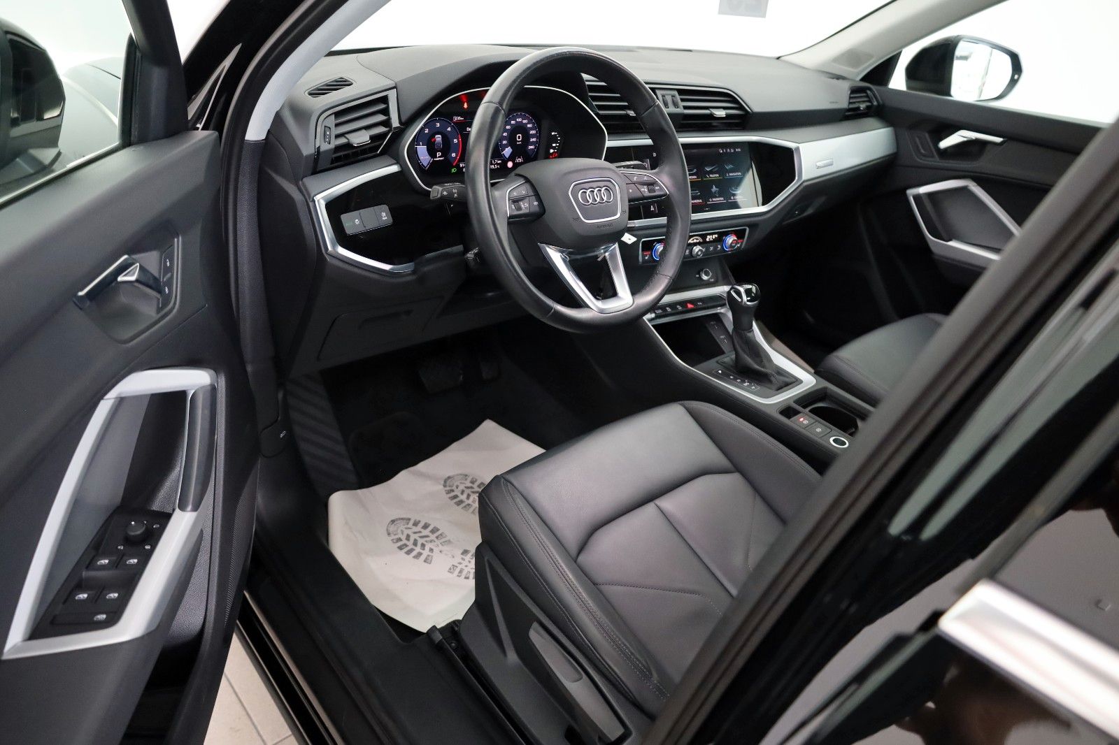 Fahrzeugabbildung Audi Q3 Sportback 35 TDI,Leder,Navi,LED,SH,Carplay