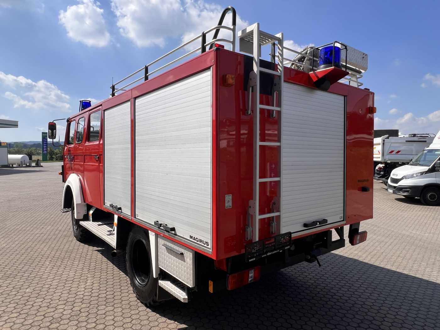 Fahrzeugabbildung Iveco 90-16 AW 4x4 LF8 Feuerwehr Standheizung 9 Sitze