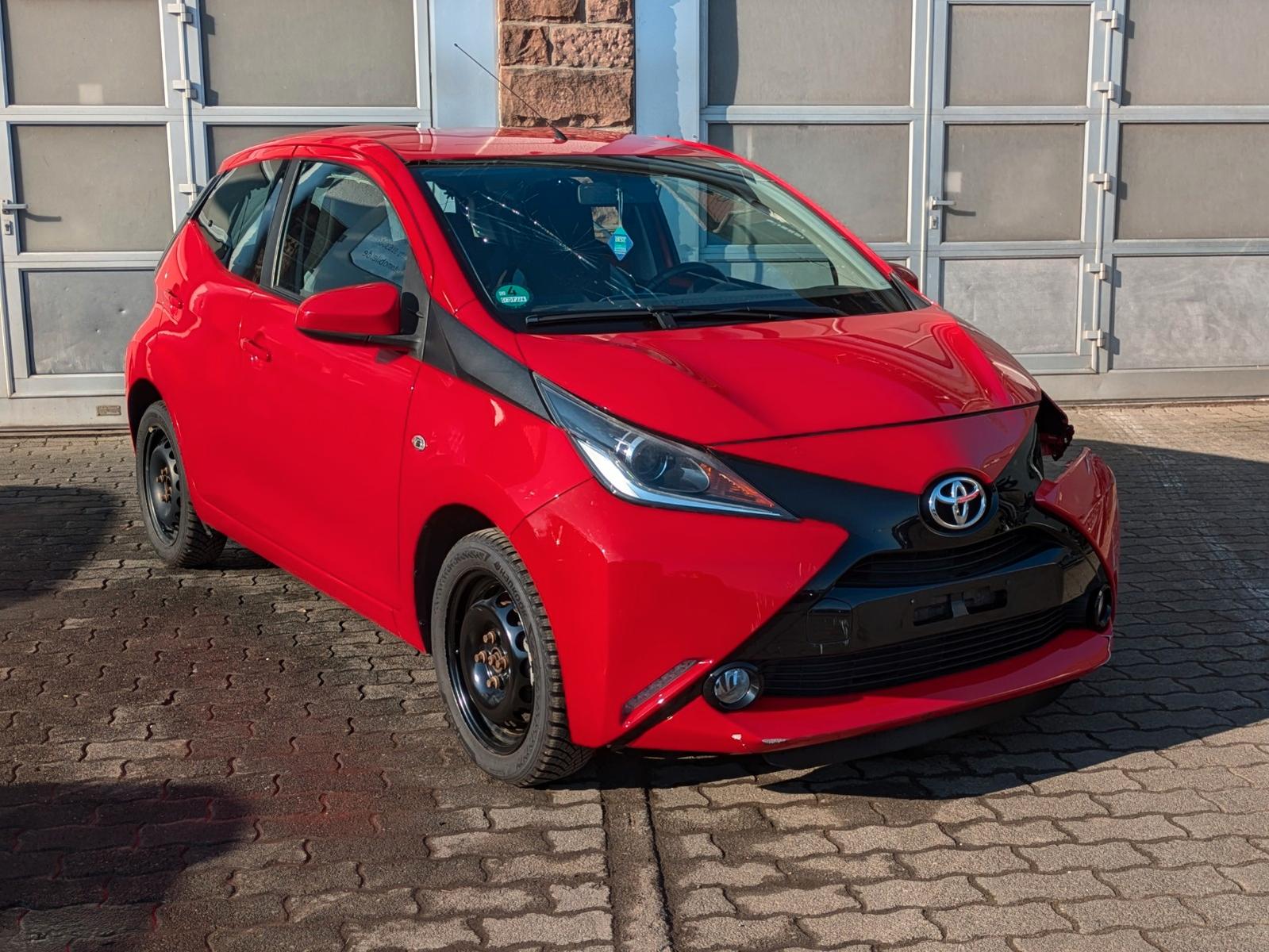 Toyota Aygo AYGO / KAMERA