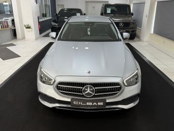 Mercedes E 200 - 3