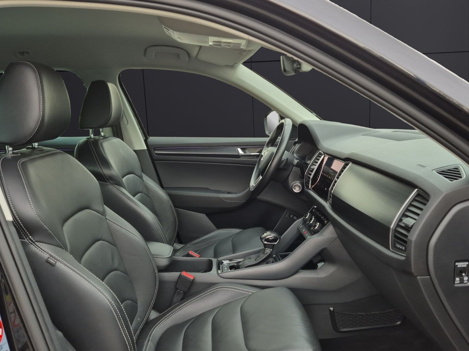 Fahrzeugabbildung SKODA Kodiaq TSI Soleil DSG 4x4 Standhzg. Navi ACC RFK