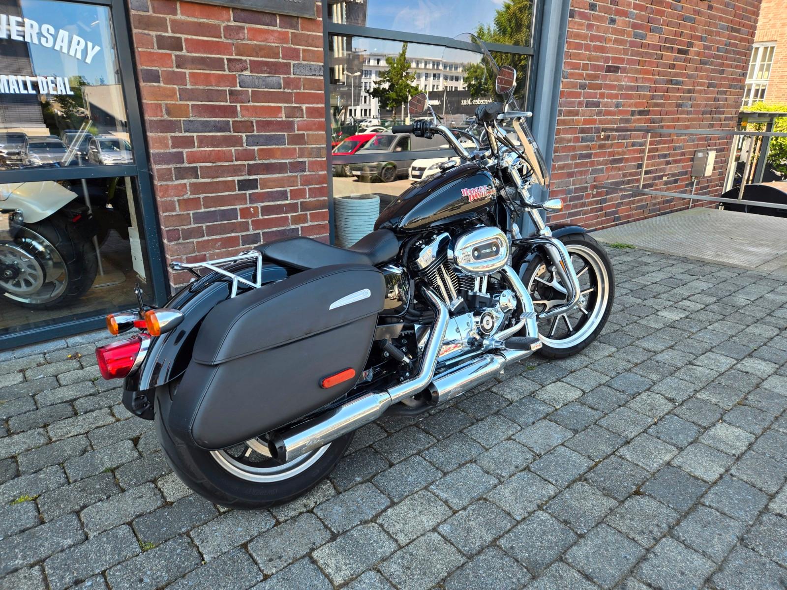 Harley-Davidson Sportster XL1200T Super Low mit J&H