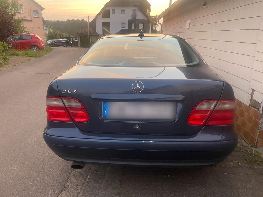 Mercedes-Benz CLK 200