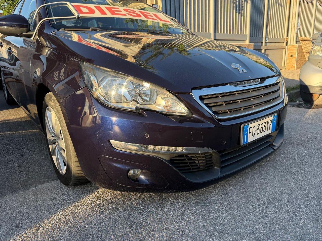 Peugeot 308 2015 — photo 7