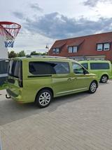 Volkswagen Caddy Maxi*Style*2,0TDI*DSG*SHZ*AHK - VW Caddy Maxi von privat