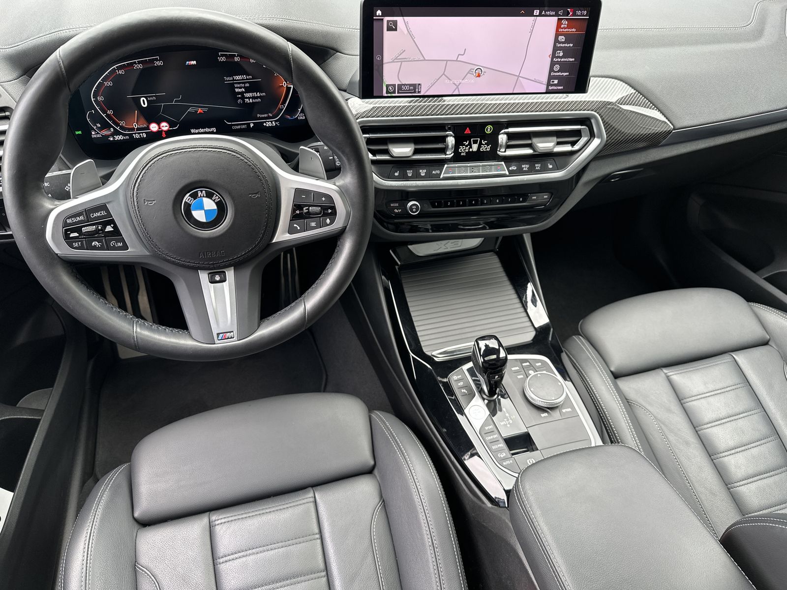 Fahrzeugabbildung BMW X3 xDrive30d M-Sport NAV+LASER+KAM+PANO+HUD+AHK