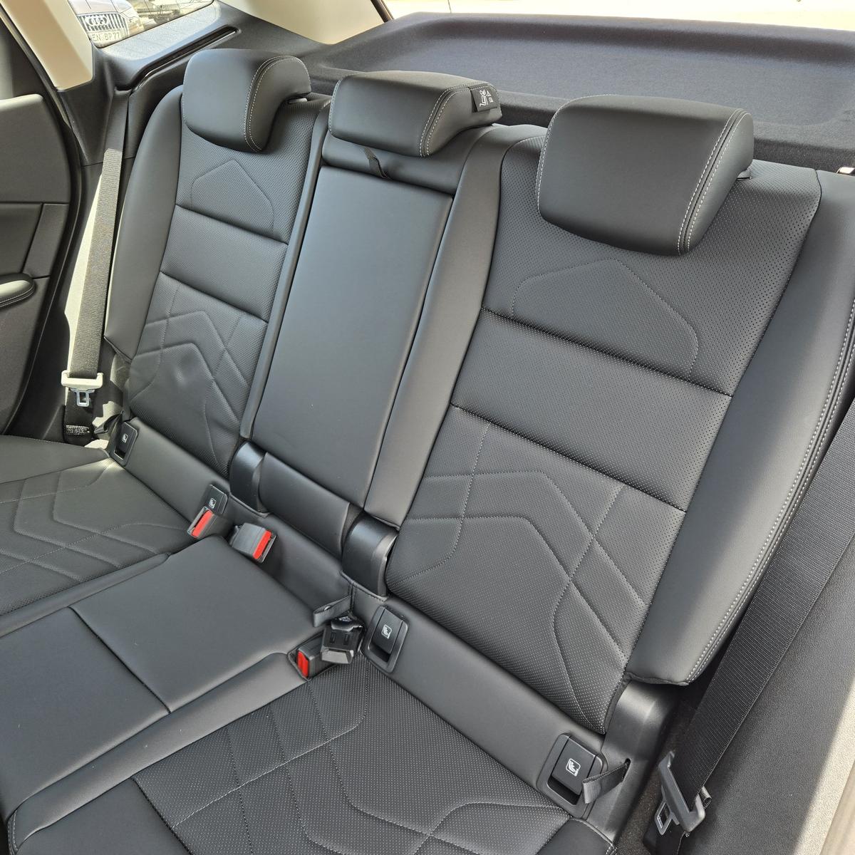 BMW 218i Active Tourer RFK DAB SHZ Keyless