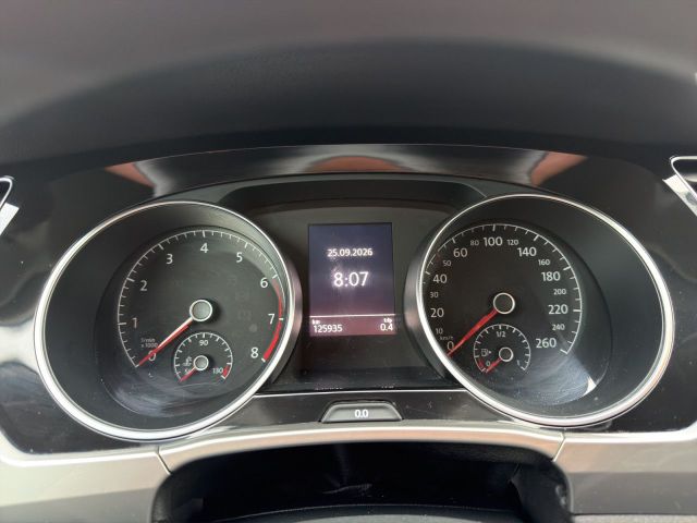 Touran 1.2TSI Trendline/AHK/7.Sitze/Navi/PDC