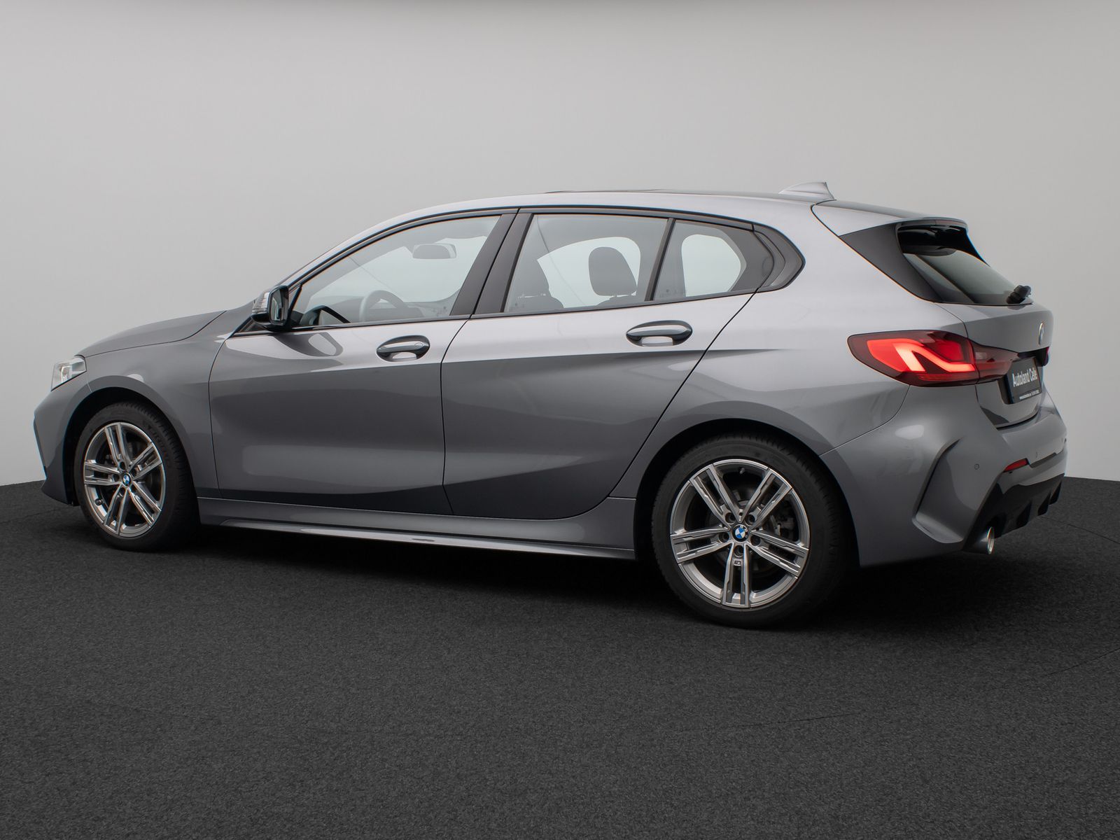Fahrzeugabbildung BMW 118i M Sport DAB Panorama HiFi Adapt.LED Leder
