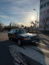 Mercedes-Benz Mercedes Benz W124 200E mit Wertgutachten - Mercedes-Benz 200 in Frankfurt (Main)