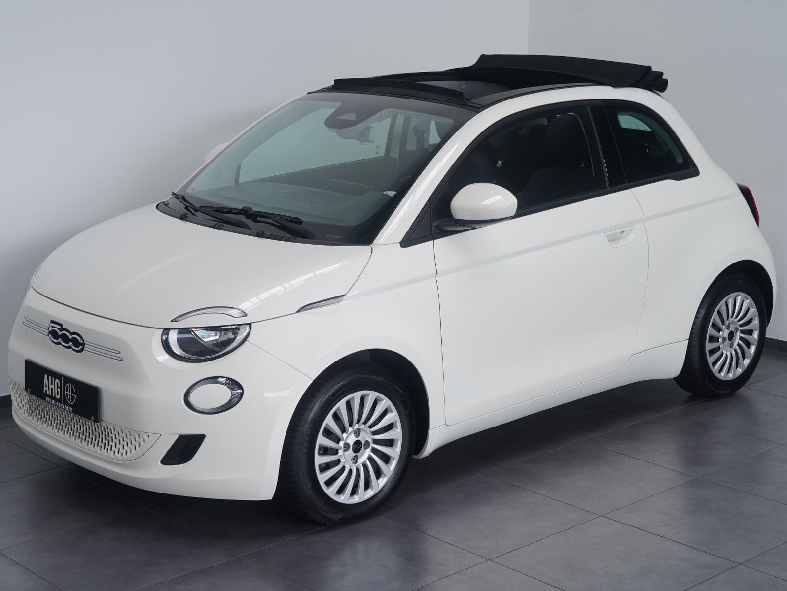 Fahrzeugabbildung Fiat 500e Cabrio 87KW/42kWh/DC-LADEN/CARPLAY/DAB