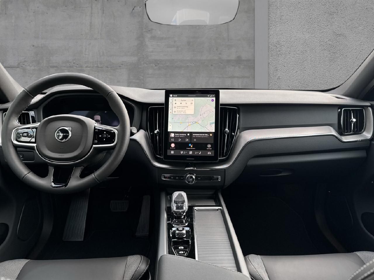 Fahrzeugabbildung Volvo XC60 B5 Benzin AWD Plus Black Edition