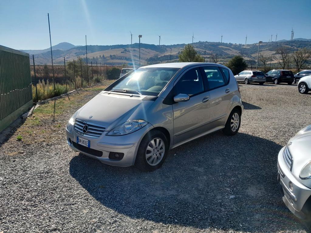 Mercedes-Benz A 180