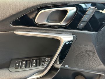 MYAUTOCENTER – Gebraucht- und Jahreswagen mit Werkstattservice in Pfaffenhofen Kia cee'd Sportswagon *Kamera*LED*PDC*