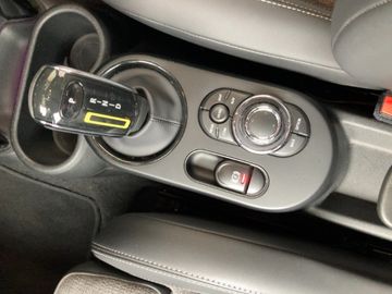 MINI Cooper SE - 12