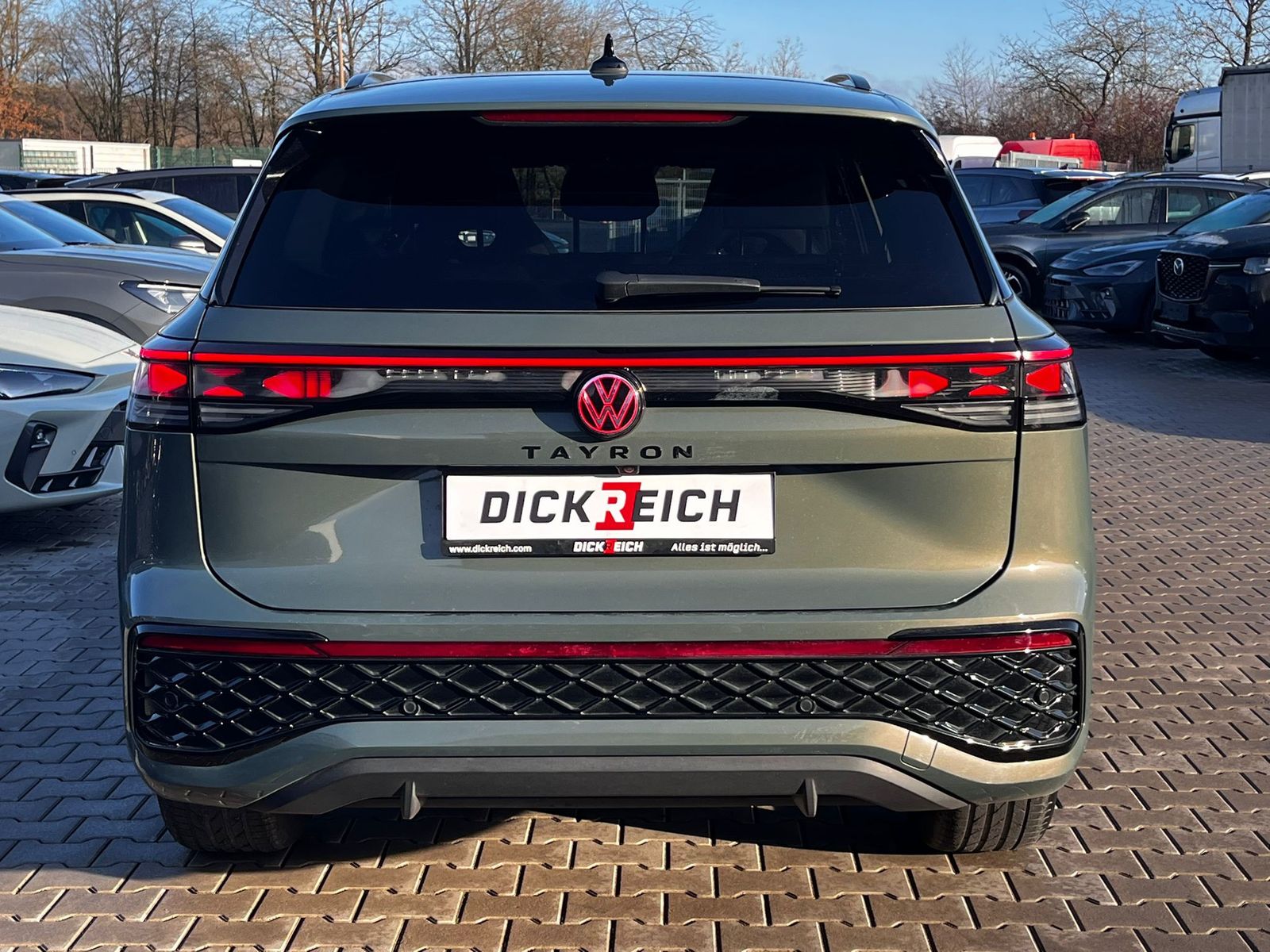 Fahrzeugabbildung Volkswagen Tayron 2.0 TDI 4M R-Line BLACK*7Si*MATRIX*PANO