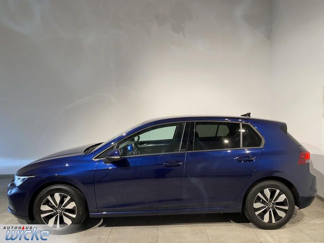 Golf VIII 1.5 TSI Move NAVI KLIMA PDC LED