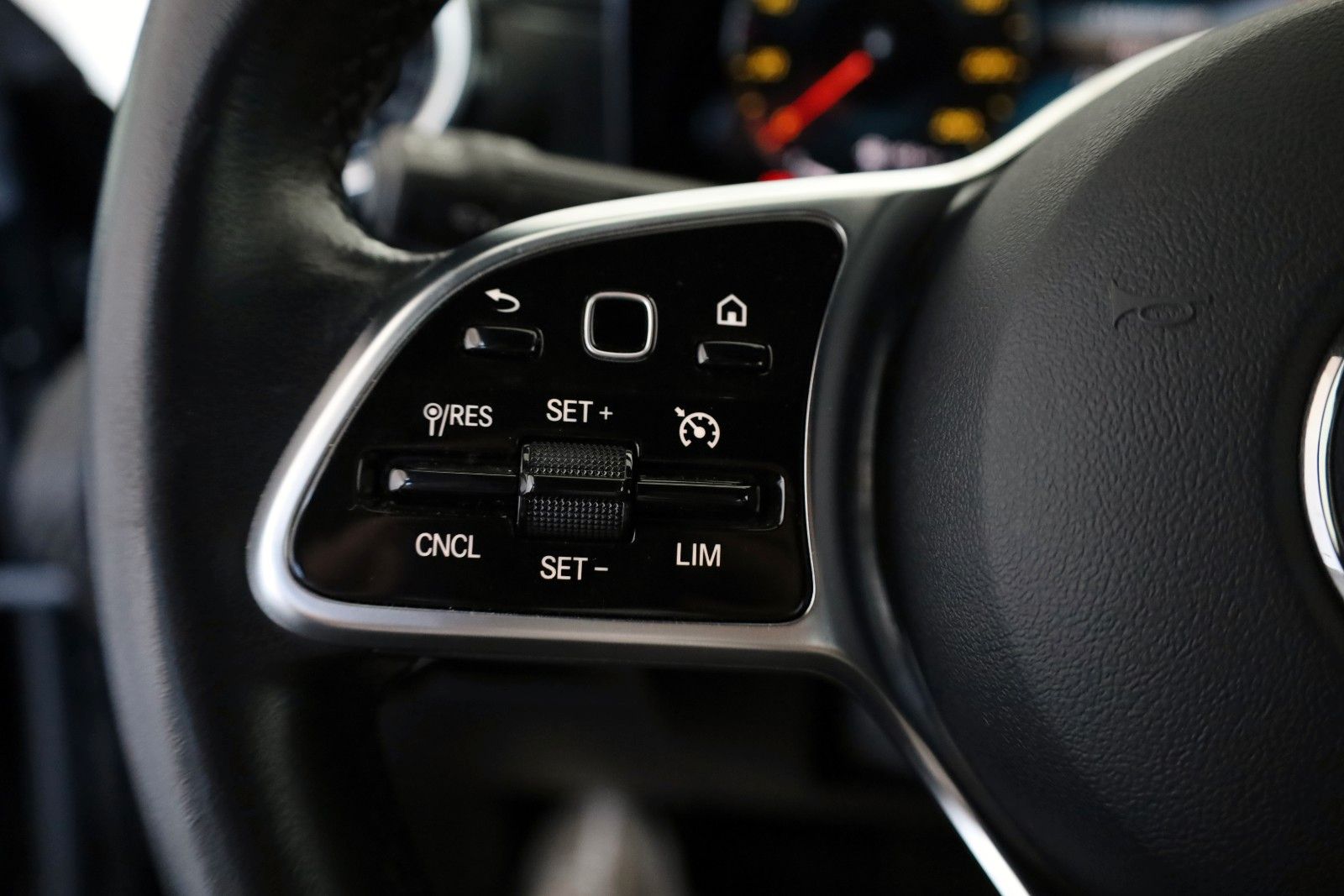 Fahrzeugabbildung Mercedes-Benz A 250 e Style Limo., T.Leder, Navi, LED, Kamera
