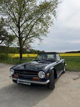 Triumph TR6 Roadster dunkelblau - blaue Triumph TR6