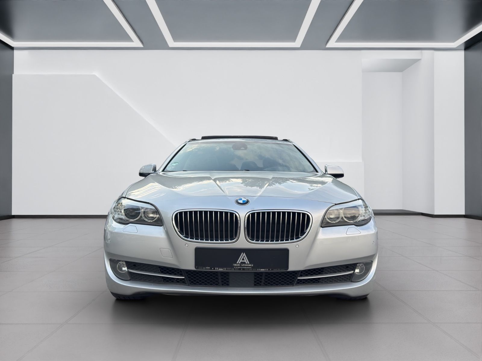 Fahrzeugabbildung BMW 530d Touring*Pano*hinterachslenk*Vollausstattung
