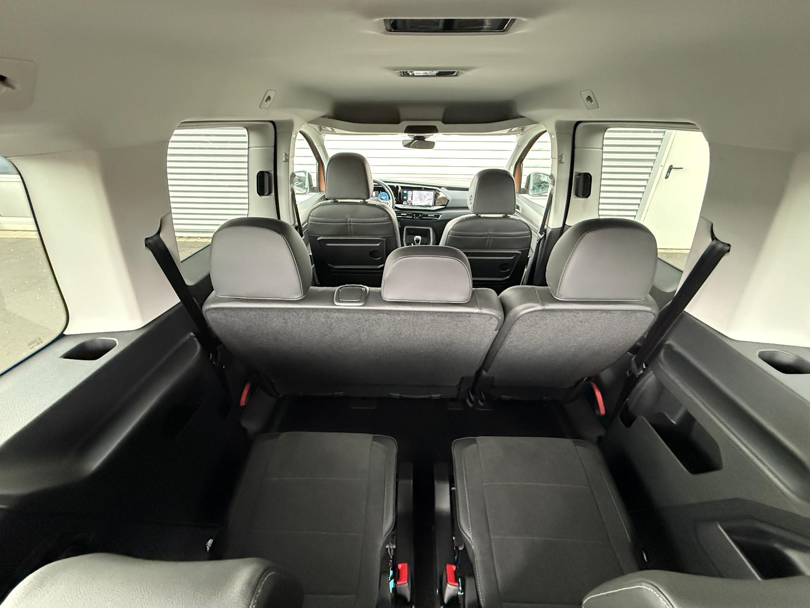 Volkswagen Caddy Style Maxi 7Sitzer ACC AHK Navi LED Kamera